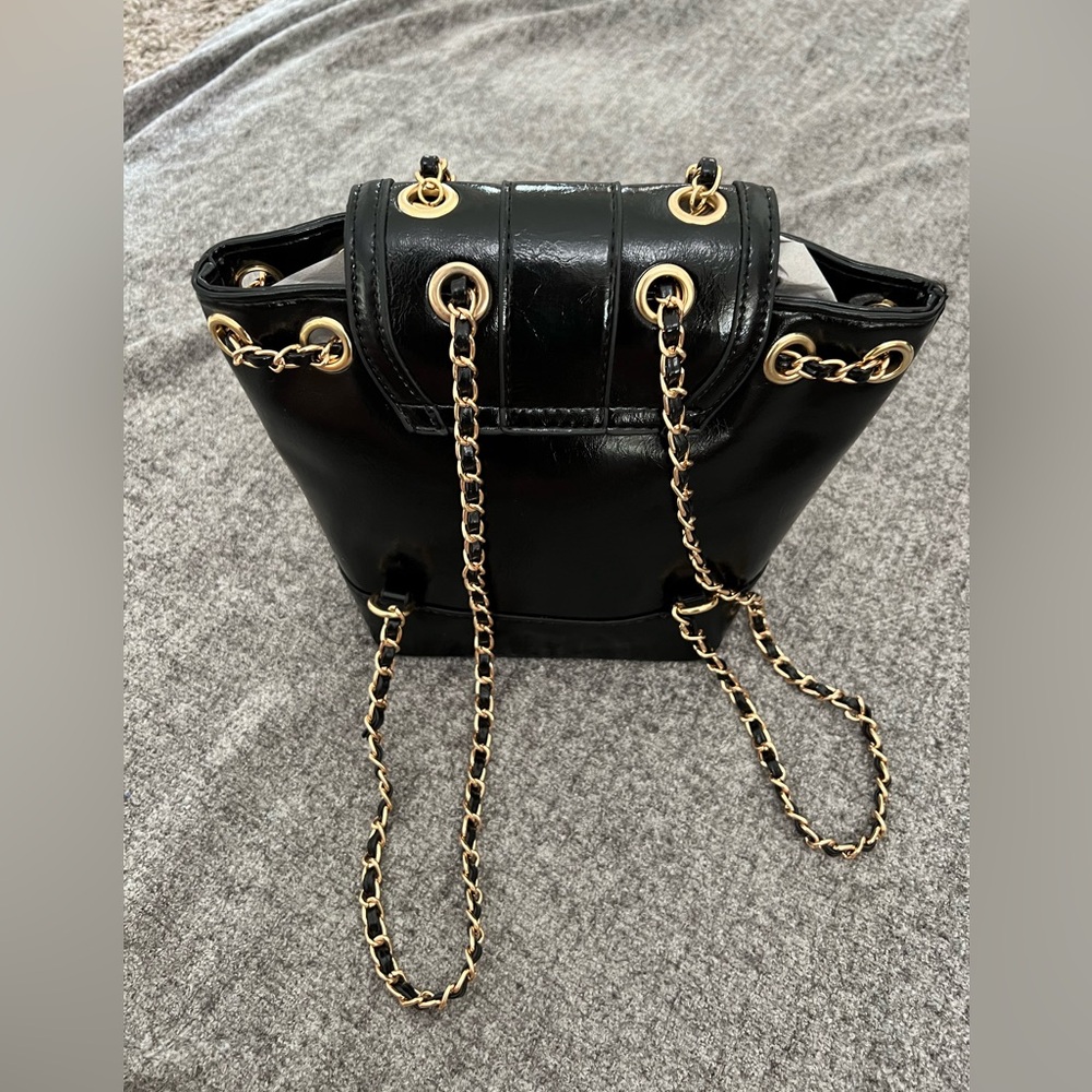 New Womens Drawstring Chain Backpack - image 5